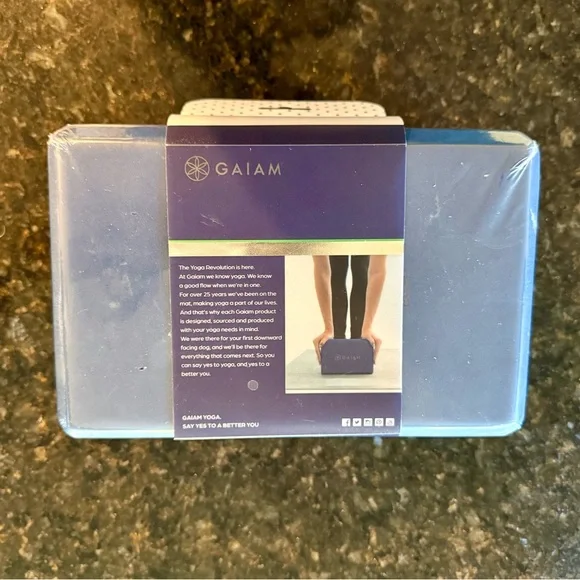 Brand New in Package Gaiam foam yoga block - Picture 5 of 7